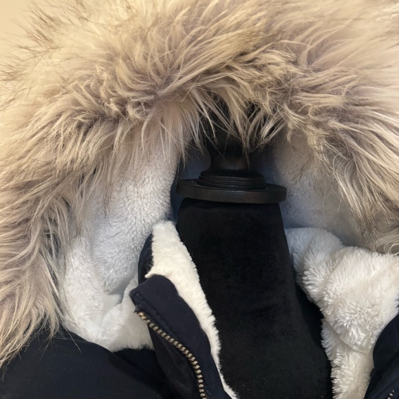 Vintage Hollister Jacket Fur Hood Trim Size Small - Picture 7 of 9